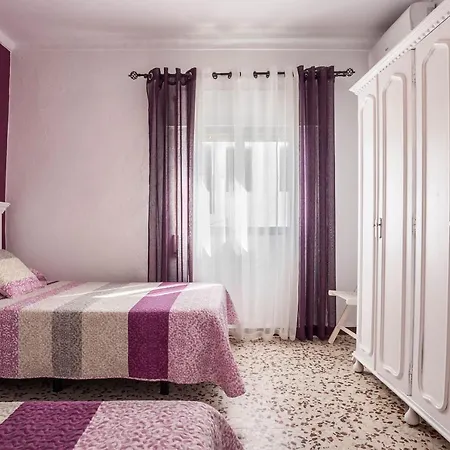 Piso Carmen Solo Familias Апартаменти