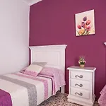 Piso Carmen Solo Familias Appartamento *